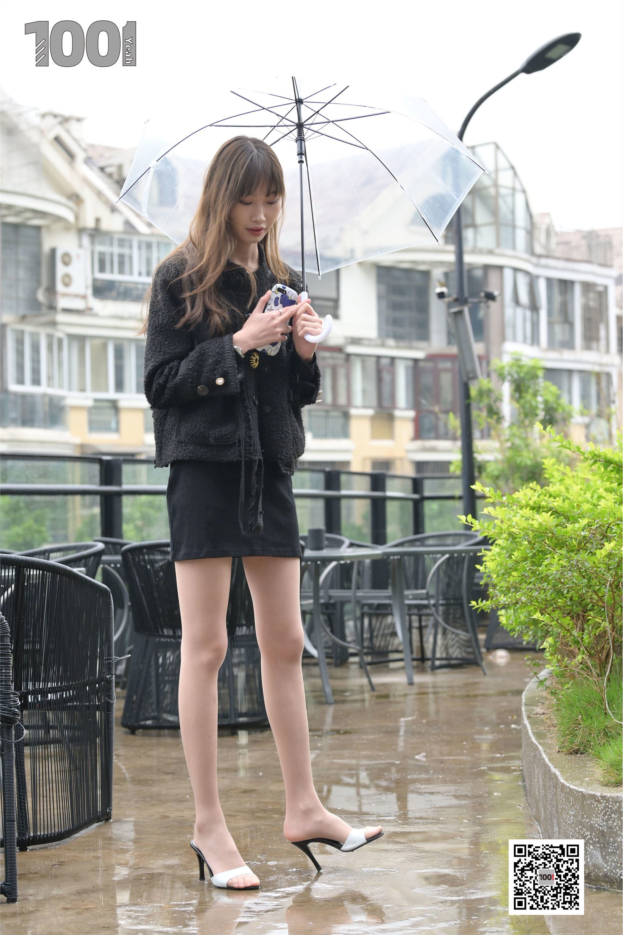 IESS异思趣向  一千零一夜《雨中漫步1》